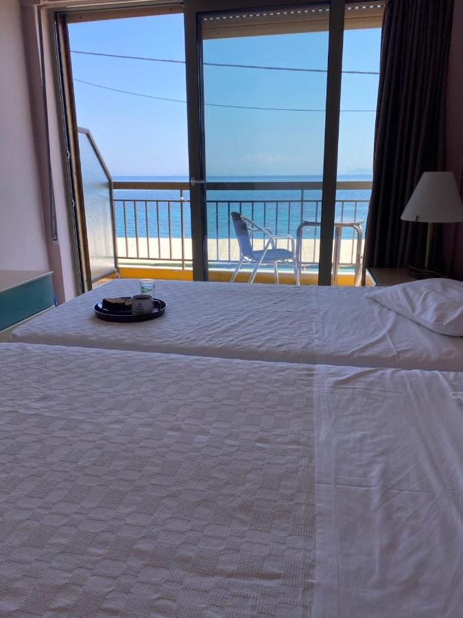 Riviera Hotel Poros  Extérieur photo