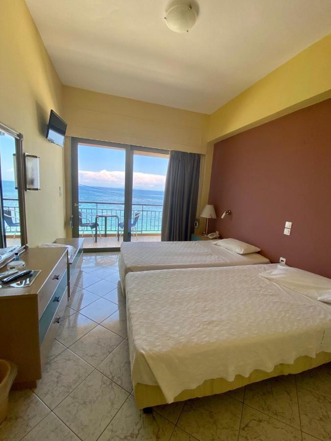 Riviera Hotel Poros  Extérieur photo