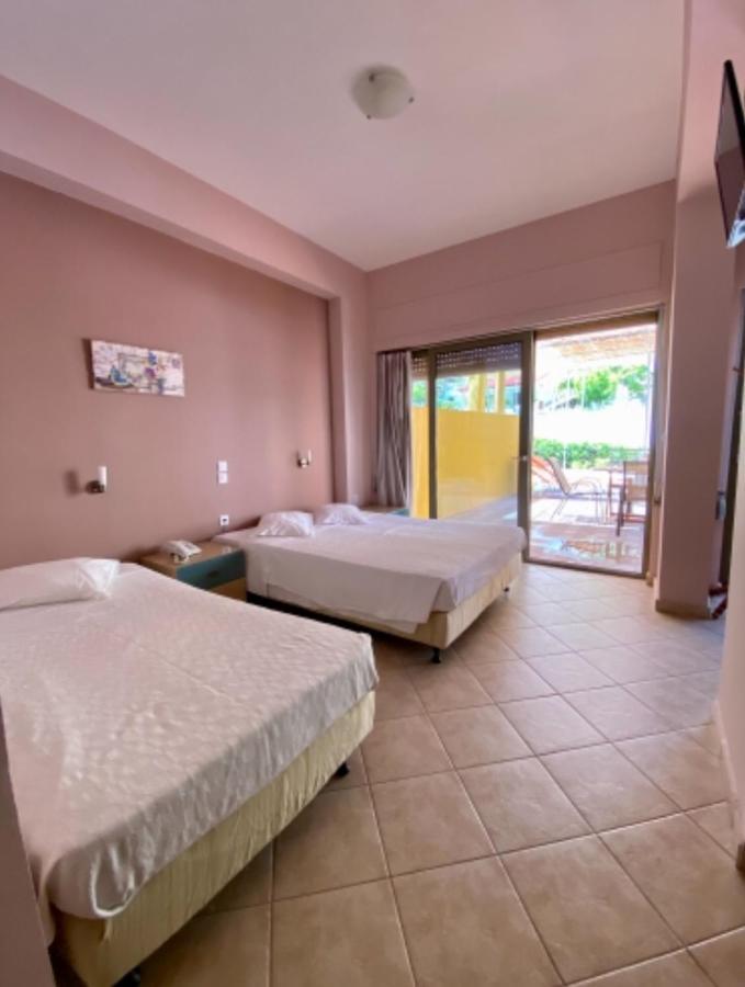 Riviera Hotel Poros  Extérieur photo