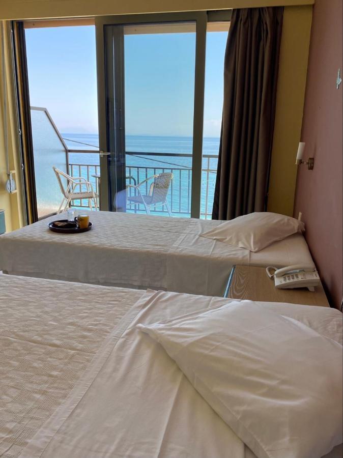Riviera Hotel Poros  Extérieur photo